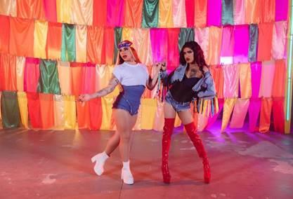 Grag Queen expande carreira internacional e se une a drag indiana em 