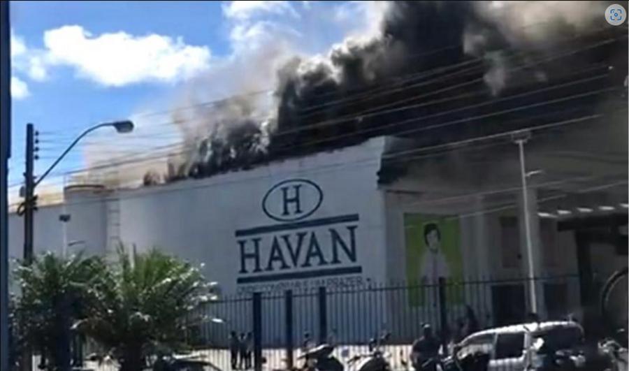 Incêndio destrói loja da Havan em Vitória da Conquista, na Bahia