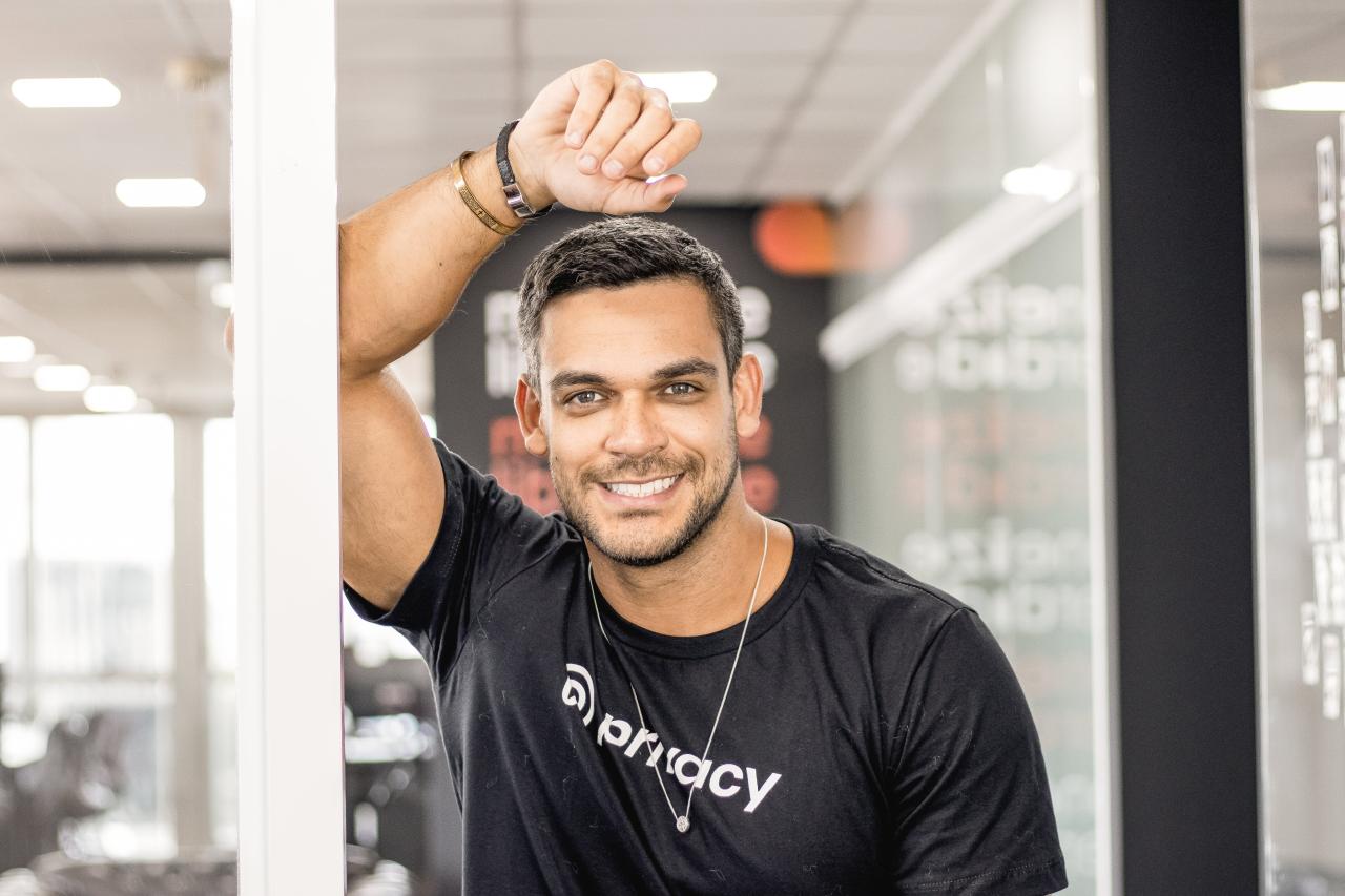 Ex-Fazenda estreia perfil na Privacy com conteúdos quentes e exclusivos