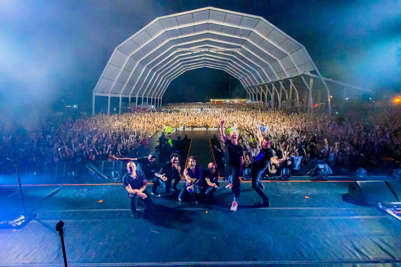 Jota Quest inicia nova tour com show sold out na Marina da Glória, no Rio de Janeiro