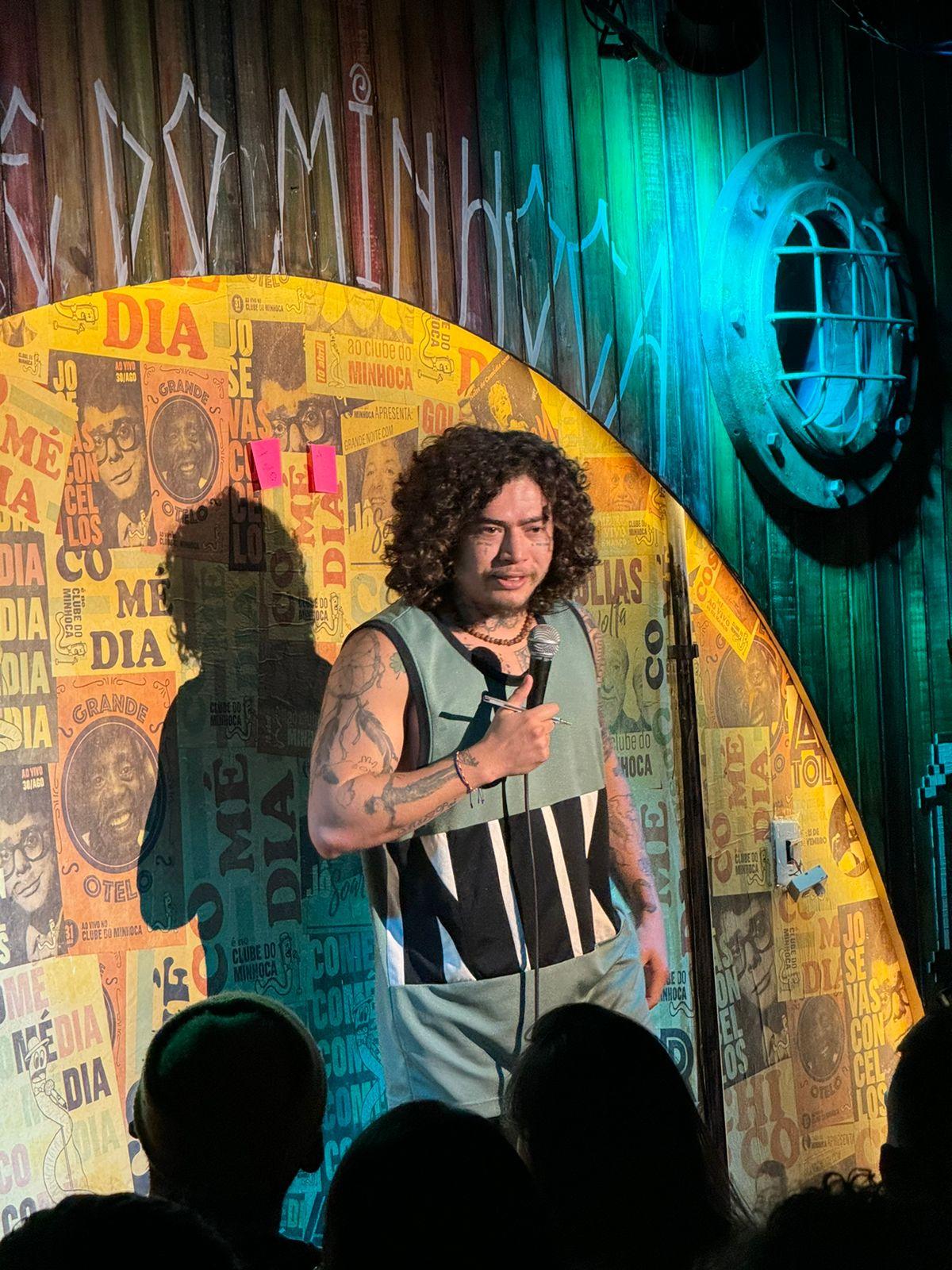 Whindersson Nunes celebra sucesso de 