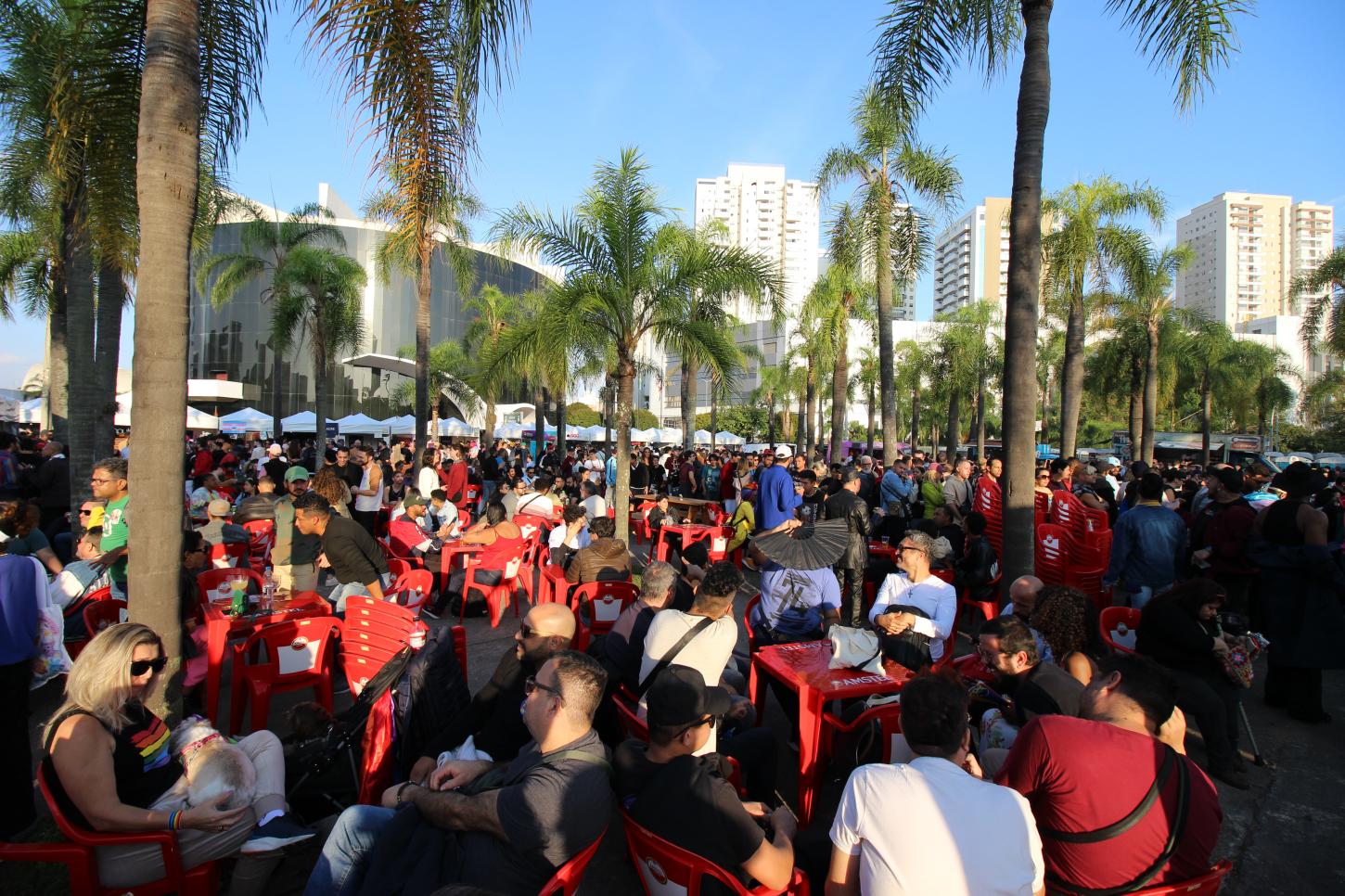 Vale do Anhangabaú é confirmado como palco da Feira Cultural da Diversidade LGBT+ 2026 em São Paulo