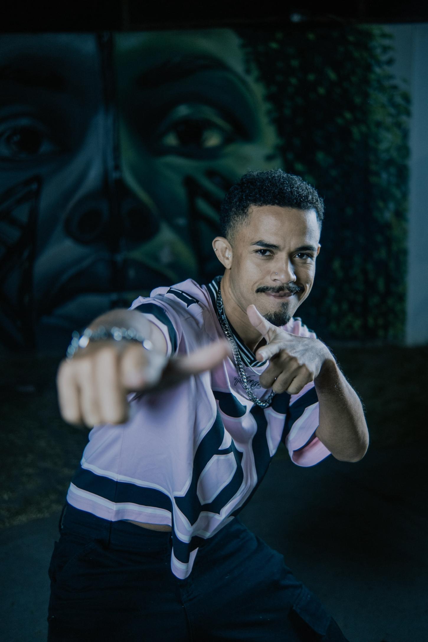 Lieezou rompe barreiras e se firma como voz potente do Funk Gay em Belo Horizonte