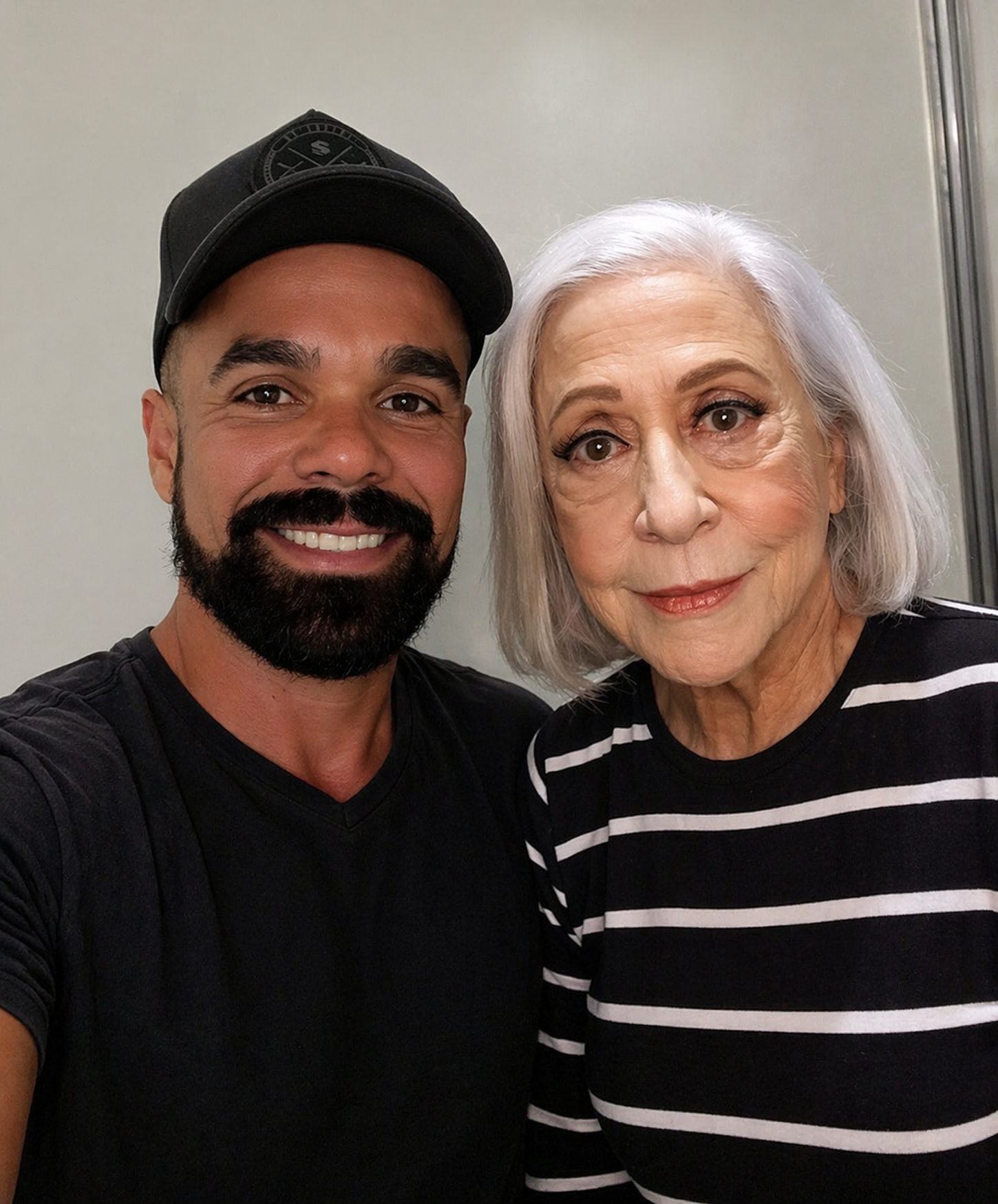 “Quando eu cheguei na frente da Fernanda Montenegro, eu chorei, eu só pensei: caracas, é a Fernanda Montenegro, e esse foi o grande marco dos meus 17 anos de carreira” — relato de Gil Darf sobre um dos momentos mais simbólico de sua trajetória.