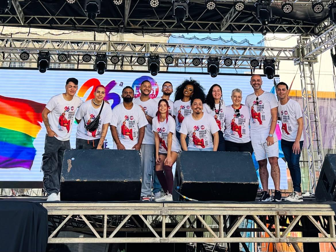 26ª Parada do Orgulho LGBT+ reúne milhares de pessoas neste domingo em Campinas