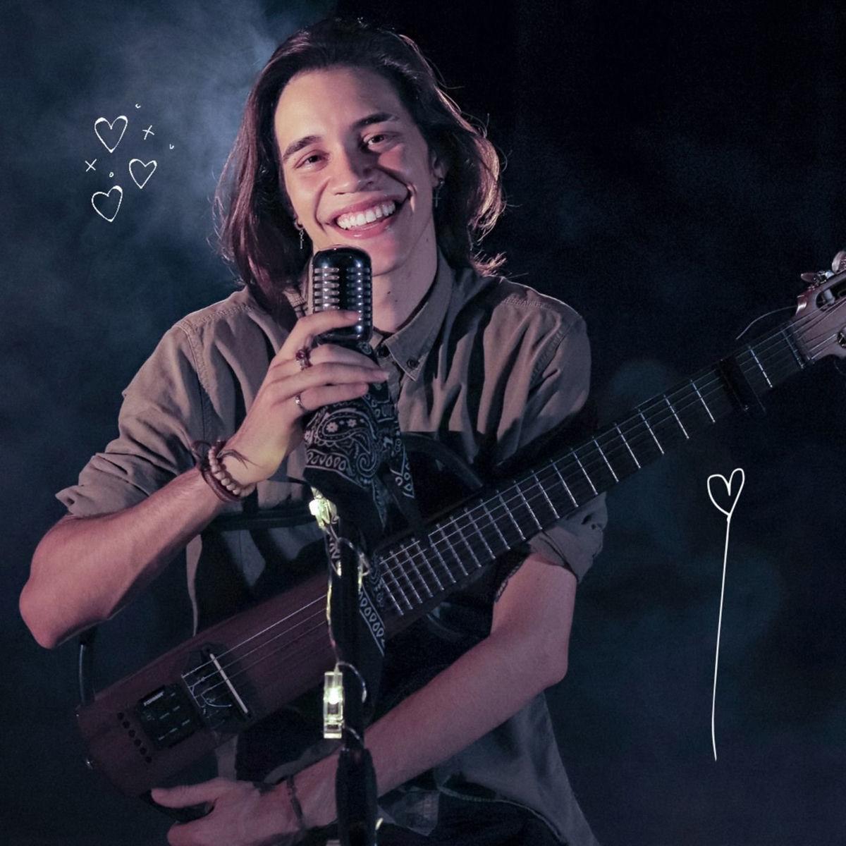 Do Viral ao Acústico Conceitual: A Multifacetada Trajetória de Genaro Magri