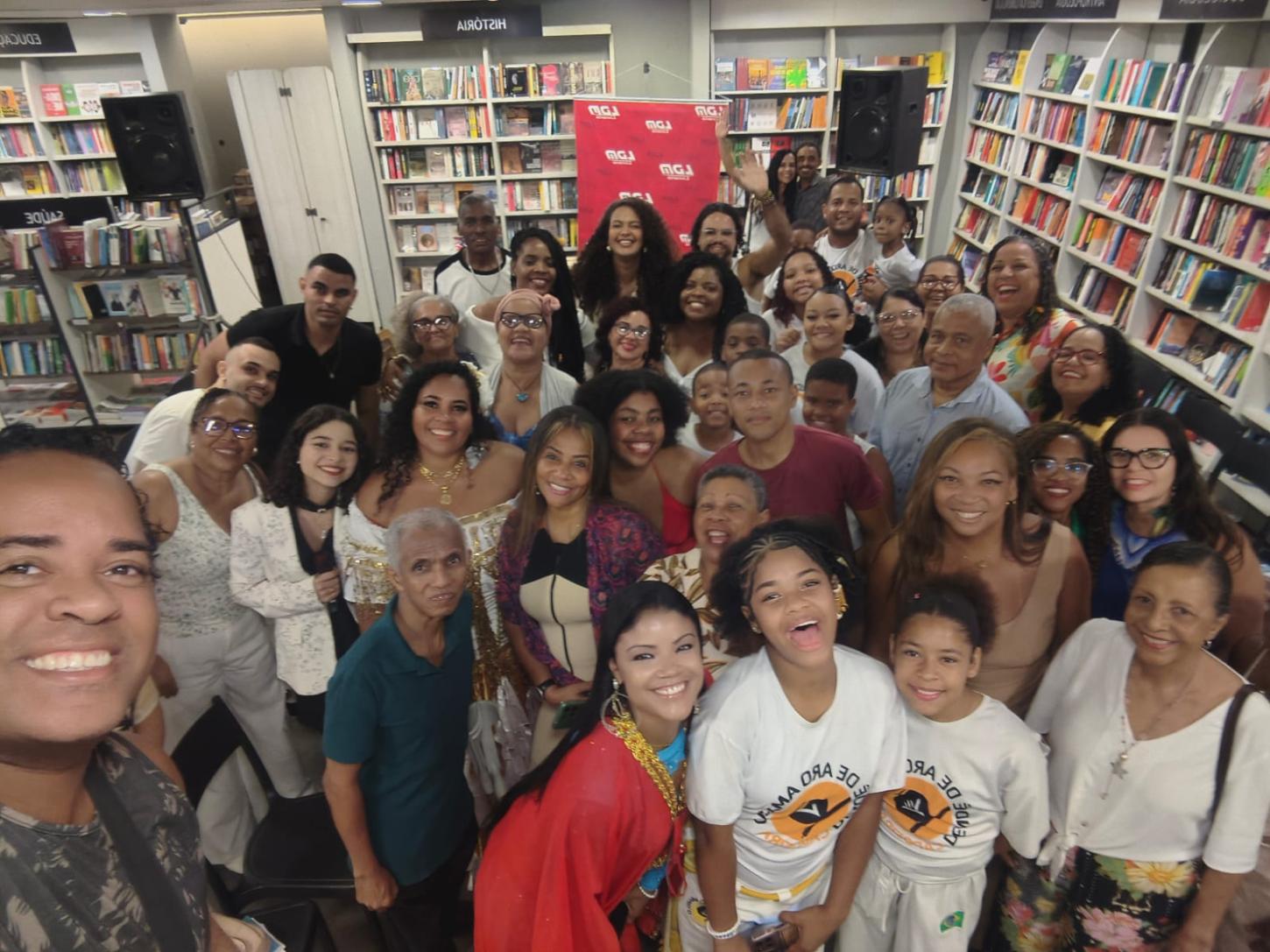 Sarau Barril Dobrado faz história e transforma livraria em epicentro de efervescência cultural em Salvador