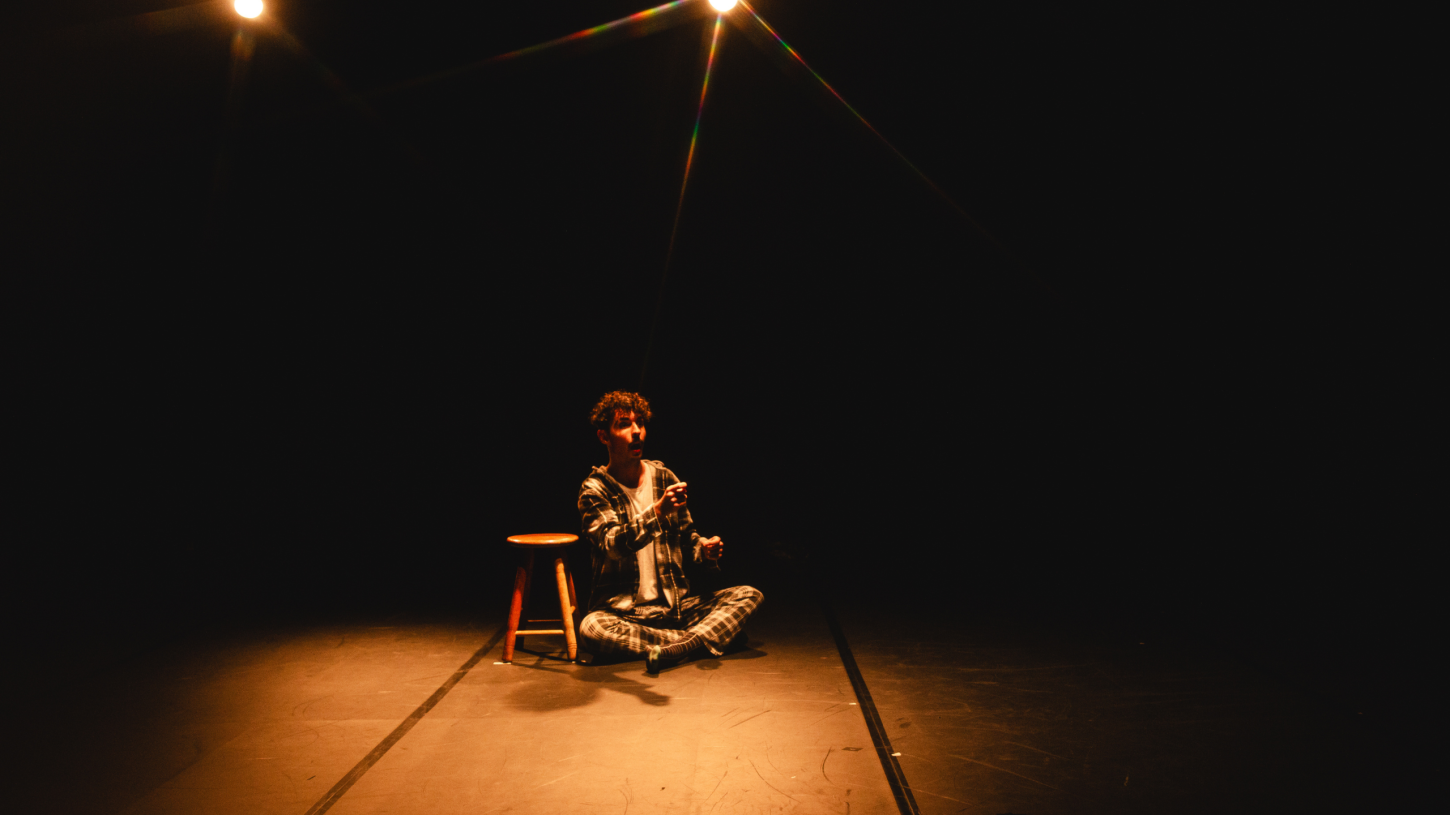 Espetáculo “TUDO” chega ao Teatro Pequeno Ato para duas únicas apresentações em São Paulo