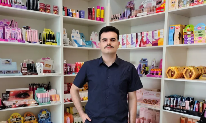 Maquiagem vira motor econômico e linguagem de identidade no Brasil