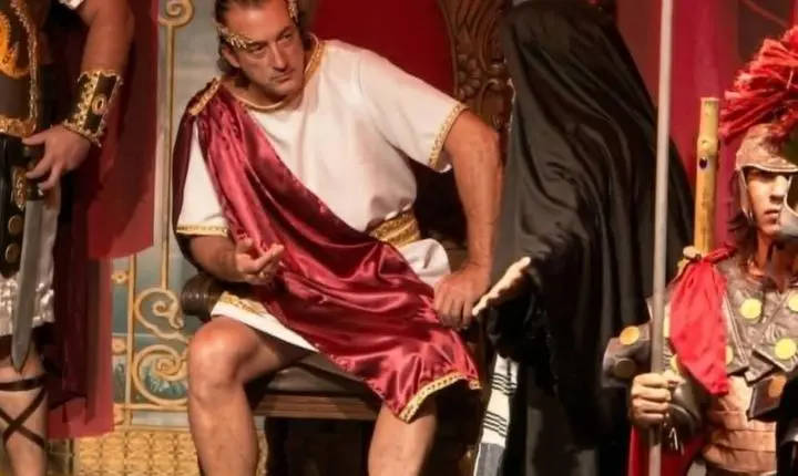  Roberto Rowntree se destaca na Paixão de Cristo no Piauí com atuações marcantes e versatilidade impressionante