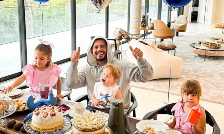 Zé Felipe celebra 28 anos na companhia dos três filhos e ganha homenagens dos pais
